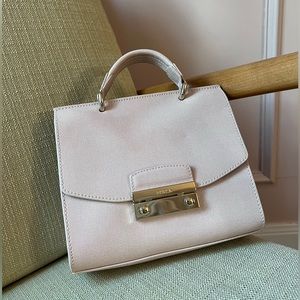 Furla small pink purse in excellent condition